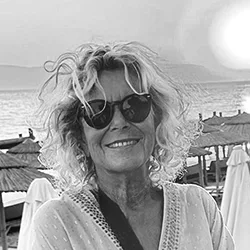 joan-vest